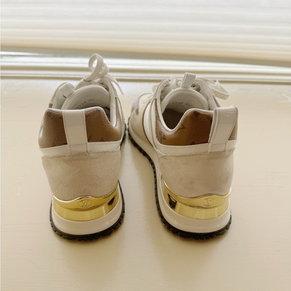 Louis Vuitton Women’s shoe size 7.5 - Picture 4 of 4